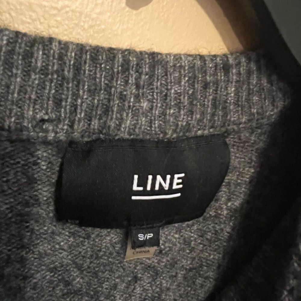 ‎Line sweater small - Picture 6 of 8